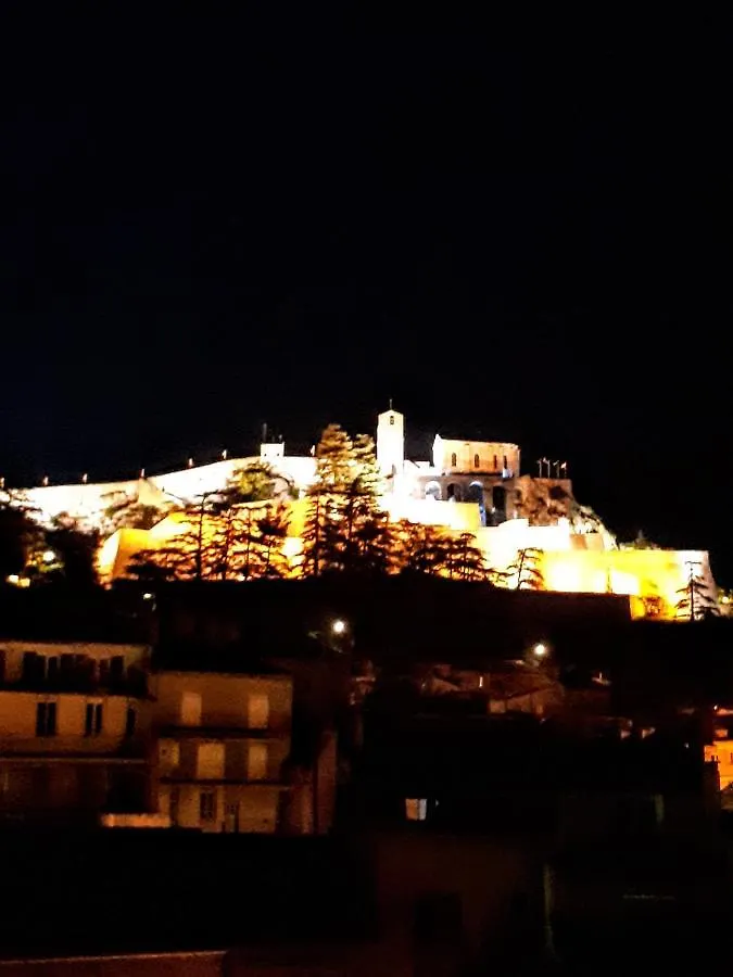 Bed & Breakfast Les Mirabelles Chambres D'Hotes Sisteron