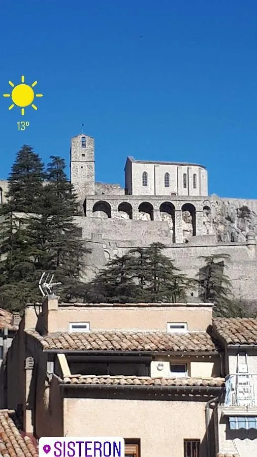 Les Mirabelles Chambres D'Hotes Sisteron