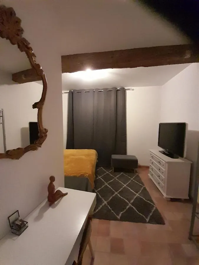 Les Mirabelles Chambres D'Hotes Sisteron 0*,