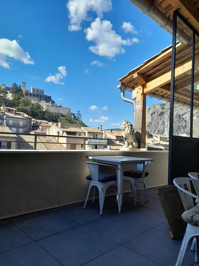 Les Mirabelles Chambres D'Hotes Sisteron Bed & Breakfast