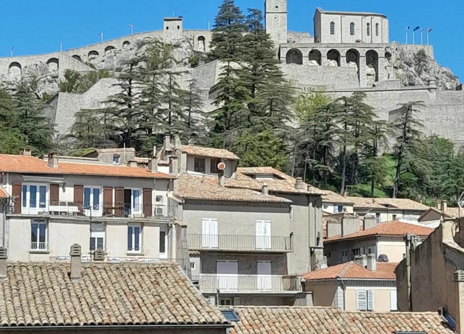 Les Mirabelles Chambres D'Hotes Sisteron